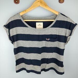 Hollister Women's Navy and Gray Striped Tee